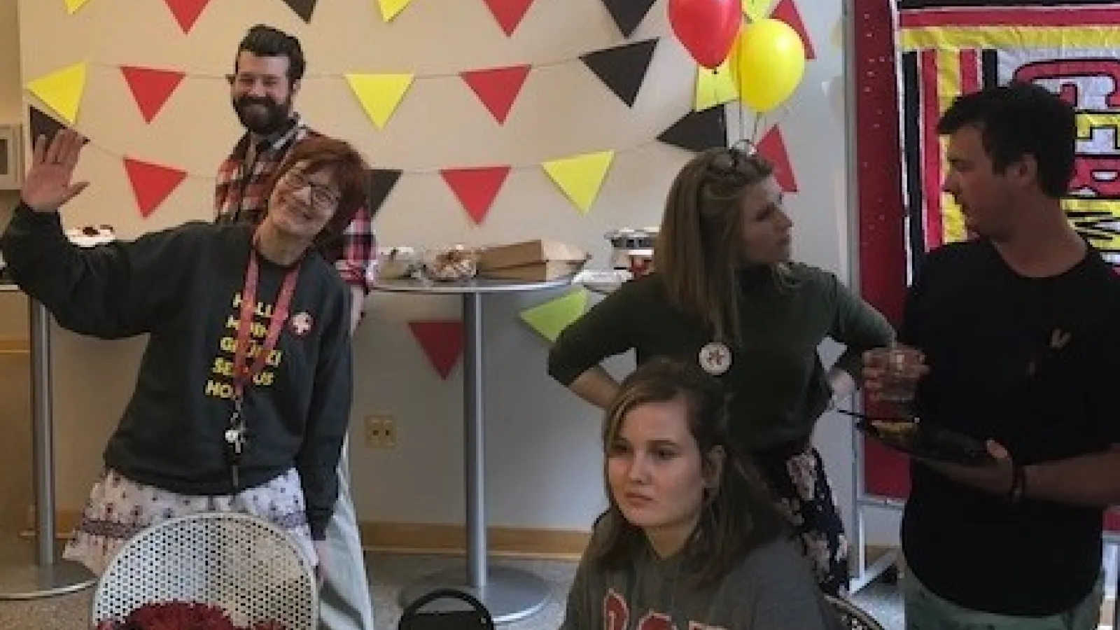 Frau Heck mit Studenten in Hagerty