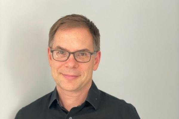 Oliver Simons - Professor of Germanic Languages at Columbia University