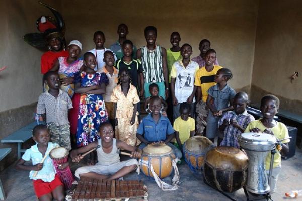 Seg-taaba // Meeting Others Through Music